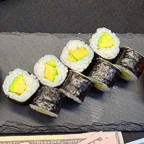 АВОКАДО МАККИ